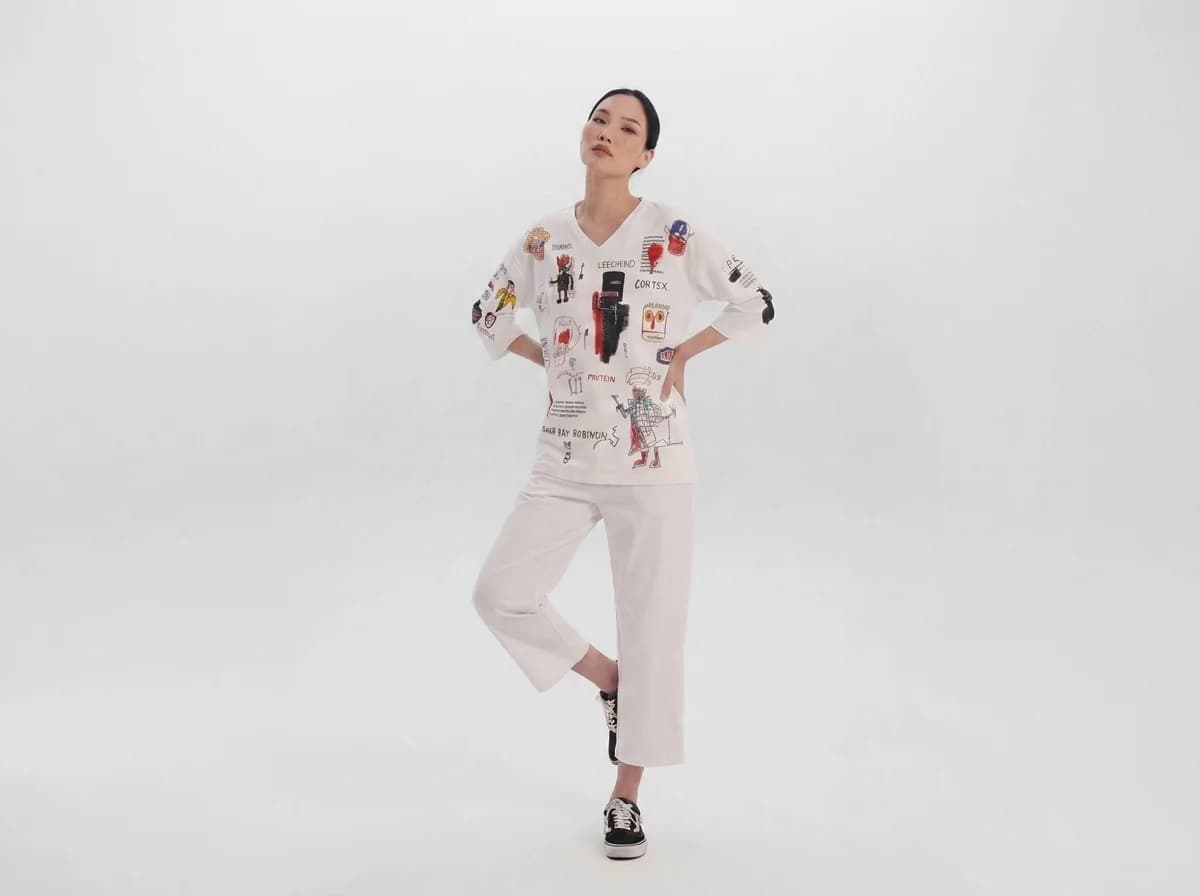 Медицинский костюм TWEED с авторской графикой Basquiat — премиальная форма для врача